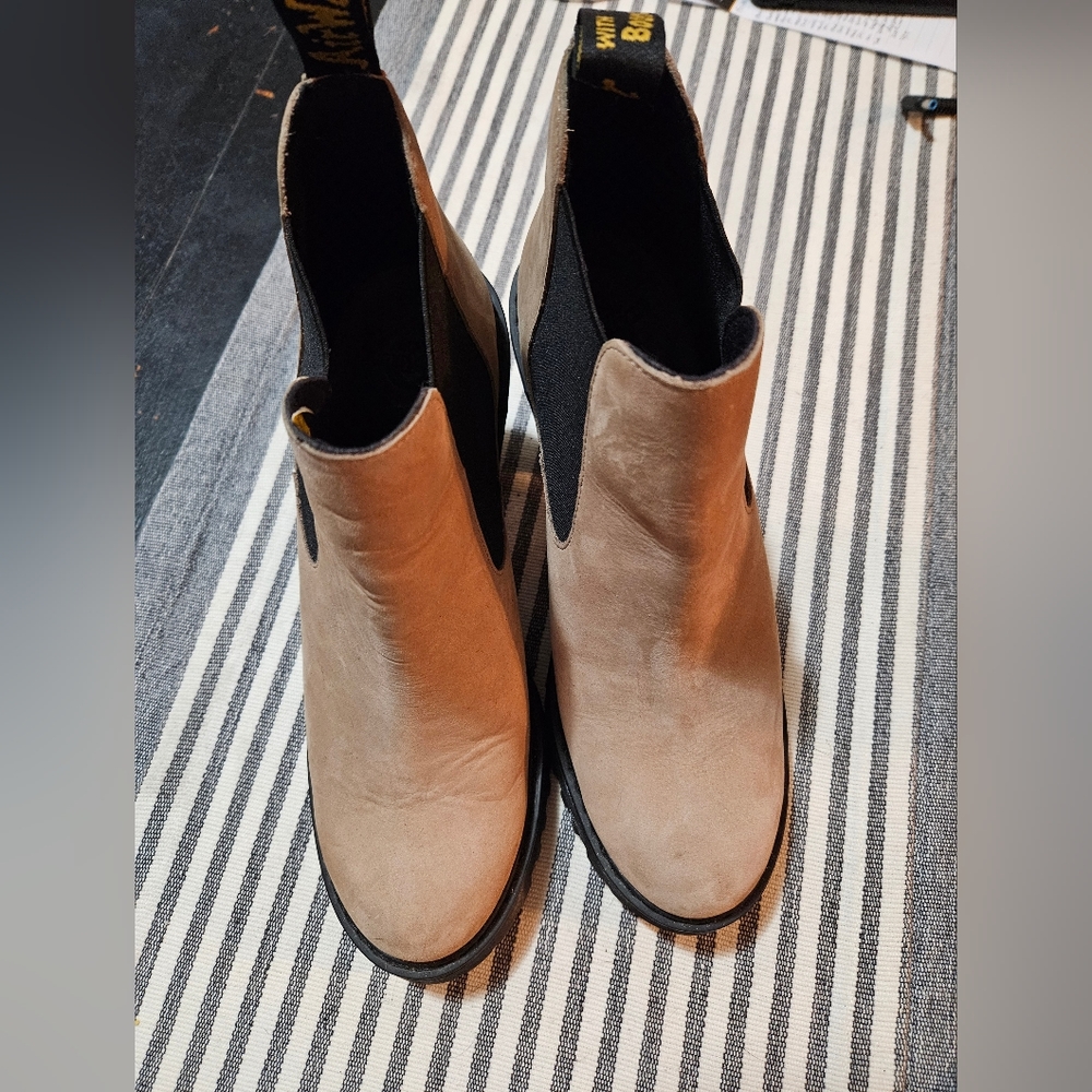 EUC Dr. Marten heel boots- 9 - Picture 4 of 13